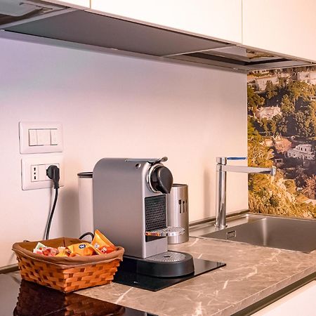 Caprigetaway - Domus Le Botteghe Apartment Екстериор снимка